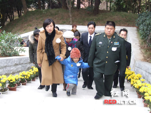 ë�����c���ӄ��I������ë�|�|��������ĸë�����c���Aͬ־����Ĺ��