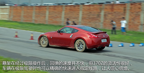 �S���S��Ȥ ِ���w�(y��n)�ծa(ch��n)��܇370Z/GT-R