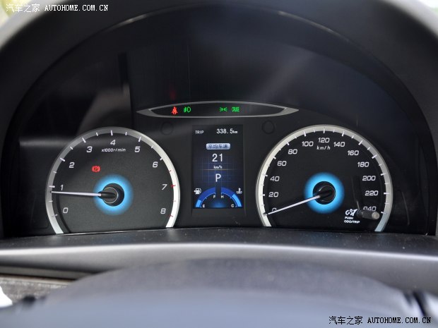 �L(zh��ng)���L(zh��ng)����܇��G2013�� 1.8T �Ԅ�(d��ng)��Ş��