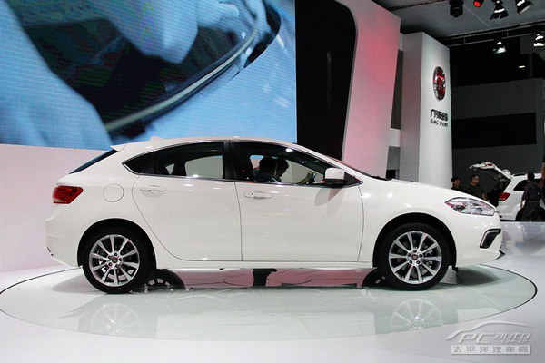 �Ɓ�����