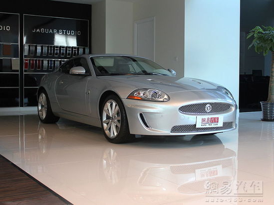 09��ݱ�XKR 5.0L V8�C(j��)е����Ӳ���܇