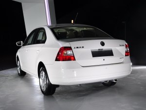 ˹���_(d��)�Ϻ���˹���_(d��)��J2013�� 1.4L �ք�(d��ng)��(l��)�x��