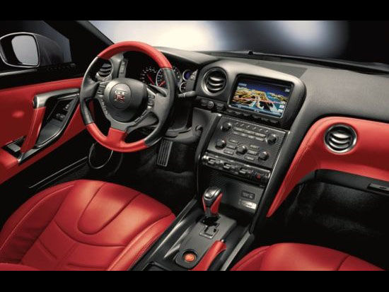 ���tɫ��(n��i)� 2014���ծa(ch��n)GTR��150.5-153�f