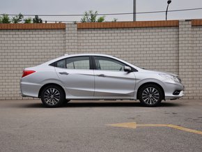 �V������  1.8L �Ԅ� ܇�v���҂�(c��)