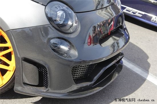 ����֮Ы SEMA�ϵķƁ���500 Abarth���b SEMA���Ɓ���500 Abarth����܇���b