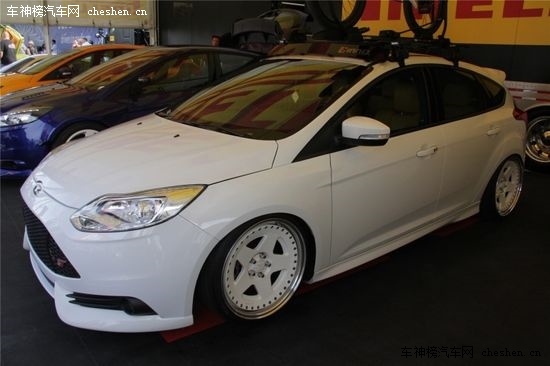 ����ɫ���鹝(ji��) SEMA�ϵĸ��ظ���˹ST���b SEMA,���ظ���˹ST,��܇���b