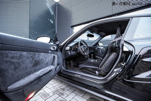 ���r(sh��)��911 GT2���b܇(ch��) 680�R��/880�����ף�10��