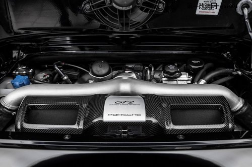 ���r(sh��)��911 GT2���b܇(ch��) 680�R��/880�����ף�11��