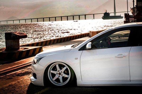 �װl(f��)ħŮ��ƽ��Ь ѩ���m����Ɲ���^���b