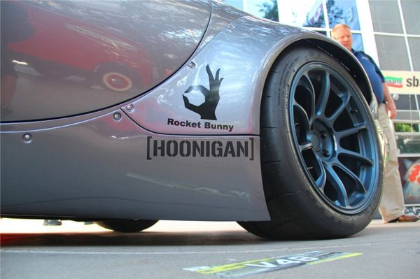 �R���_(d��)RX-7���b