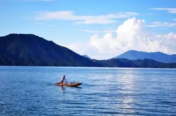 ���\�C����ӭ�����¡�������ʲô�ɫ����