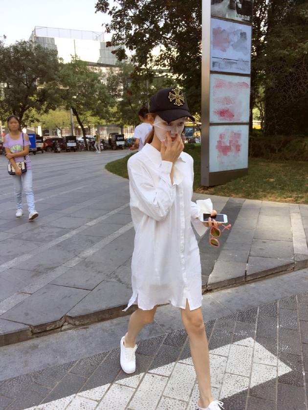 ���ʷ���Ĥ����� �����r��¶�w��(x��)С��