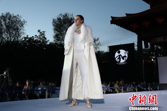 �������I(y��)���r�b����Ⱦ��ꖜ���֮���Ļ�ˇ�g(sh��)��