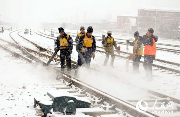 �L�q���Fӭ�׈��L(f��ng)ѩ �F·���Tȫ����ѩ���ϕ�ͨ