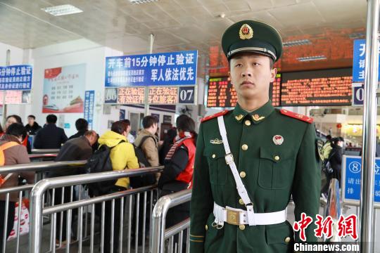 ���\���[���ˡ����侯�ٱ���(zh��)�ڴ_���ؼ��˵�ƽ��