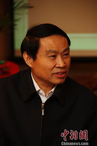 �����꡷�@�u(p��ng)����(d��ng)����2012�������L(zh��ng)ƪС�f