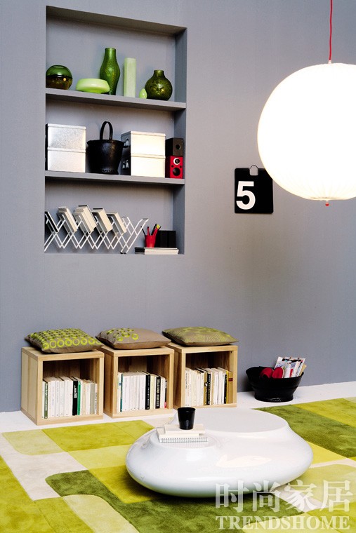 73�O �������������