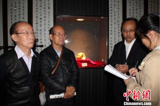 �����A��һ��ʯ�����|�����ӡ�����ӱ����ҿ�