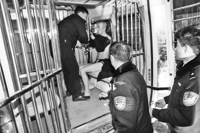 ����ه�����±��C ��ŭ��ɾ���զ�����T(m��n)���M(j��n)��(l��i)��