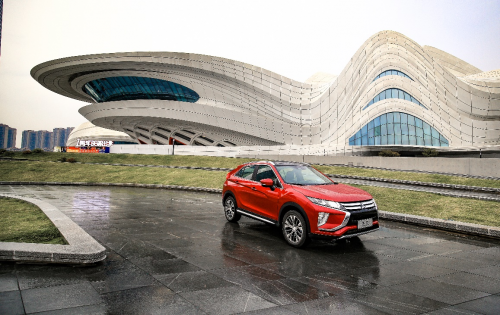 �o����SUV�x�V�������ȸ裬�ܲ��M(j��n)��ُ܇�_(d��)������