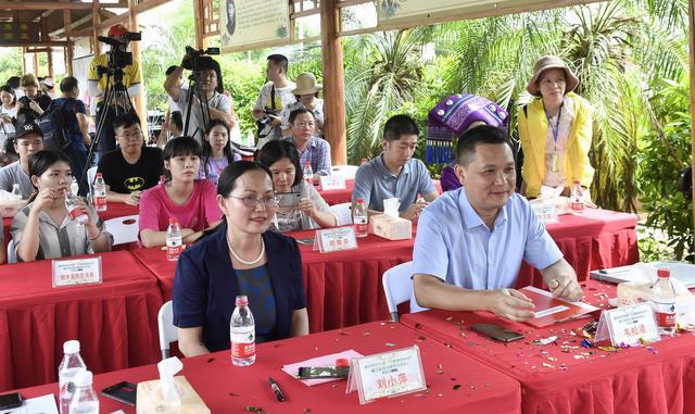 �����л���ý�����p�����l(xi��ng)�塱ϵ�л����ʽ�_��