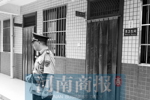 鄭州規(guī)定小區(qū)達5000人必須建公廁 無強制性成一紙空文