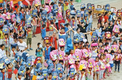 ���M������؃�ͯ�W(xu��)У ���桱���^�����ů������