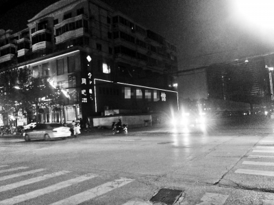 ���݃�С�^(q��)��Ͷ��(qi��ng)������ ʹ��ҹ������ݚ�D(zhu��n)����(c��)