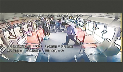 ܇(ch��)�L(zh��ng)ʰ���� �z�乫��܇(ch��)�ϵ�5�f(w��n)Ԫʧ����(f��)��