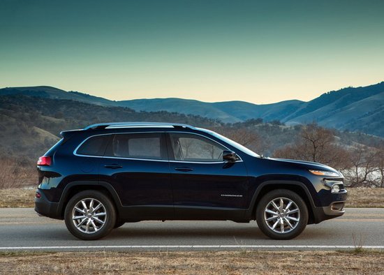 δ�팢��������SUV܇��ǰհ ��(sh��)���ɔ���