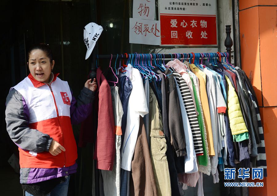 ����:�����������M���x