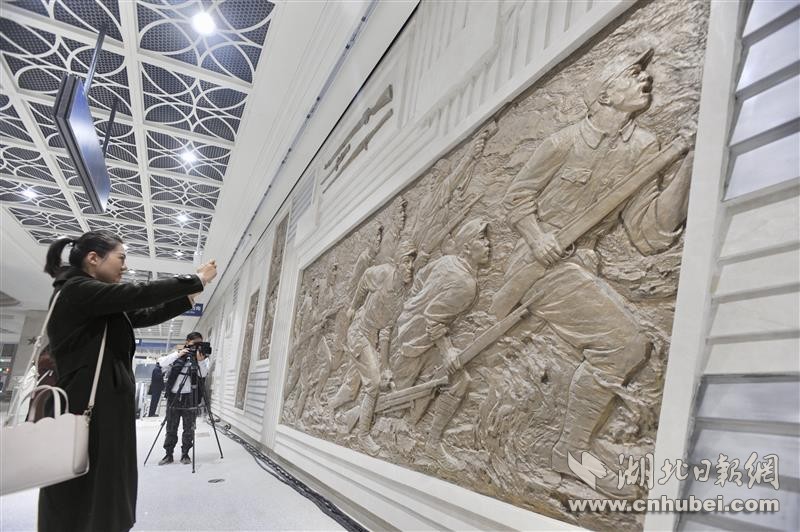 ��������9�c��ӛ�߁�����܉����ͨ8̖�����S��·վ�c��Ŀǰ��(n��i)���b�������M����ͨ�^�������ߵ�վ�d���������ĵ��¿��g׌����ǰһ����ӛ���ڬF(xi��n)������վ��(n��i)��վ�d�������@ʾ��������܊����܊����Q��Ӣ�ģ����������ǵĈD����ؓ؟(z��)ԓվ�O(sh��)Ӌ�ĺ�����Ժ�Ļ��l(f��)չ���޹�˾�O(sh��)Ӌ�M�ɆT�����B�������ϵĈD�����ǏĚvʷ�īI���D(zhu��n)ӡ�^������ʮ�־��Еr�������D��8̖���S��·վ�������Ո�ӛ������ ҕ��W(w��ng)Ԭ���A �z