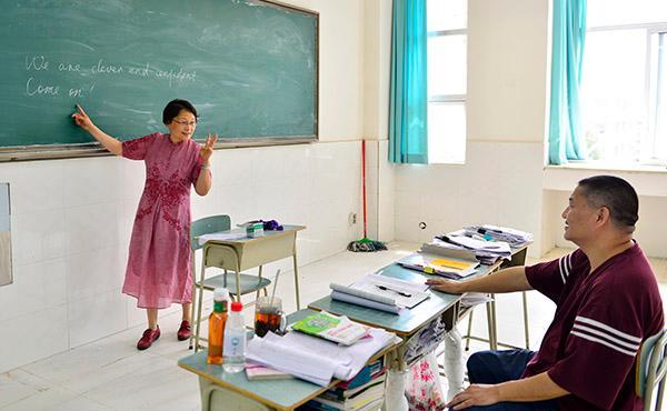 高考“釘子戶”又沒考好 仍堅(jiān)信高考改變命運(yùn)