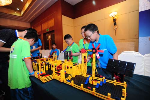 ���ʵ�ģ�̈́�(chu��ng)��չʾِ