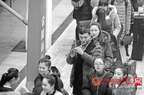 16�գ��ڟ��_��W(xu��)���������(du��)�Ⱥ�ԇ������ӛ���w��ꖔz