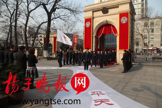 У�I(l��ng)��(d��o)�Ͱ�����ӭ�����T�M��ČW(xu��)���`�С������R���·�ƽ���¡��ĳ���؟����