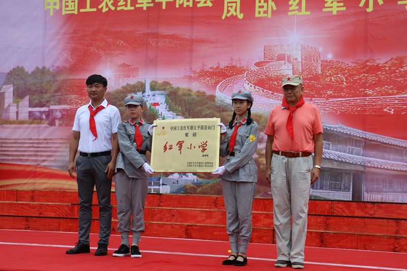 ���݃���С�W(xu��)����ȫ���tɫ���������ͥ��