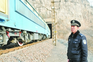 ���R������܇��ȫͨ�^�е��o�ȵ���ο