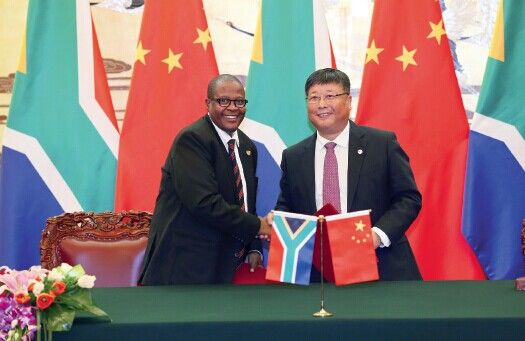 2014 ��12 ��4 ������܇��C��˾�����L������(j��ng)��������c�Ϸ�Transnet ؓ؟(z��)�˺����F·�b������f(xi��)�h��