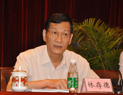 �V�|ʡ�o(j��)ί�C��(sh��)ʡί�M����ԭ�����L(zh��ng)�ִ�±���̎