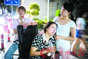 ���g��ĸ�H�ܵ����˵���r��I����ֹ���ڬF(xi��n)��(ch��ng)������5��(g��)С�r(sh��)�o���x�_��