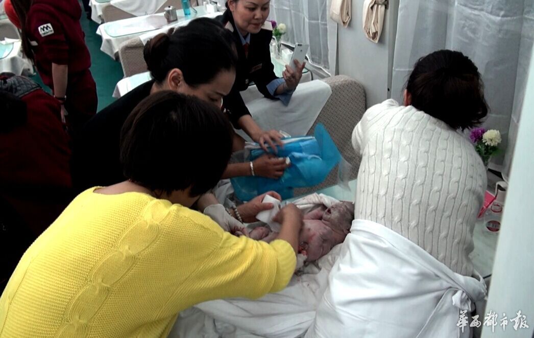 ����Ů܊�م�¶���S�鄢��