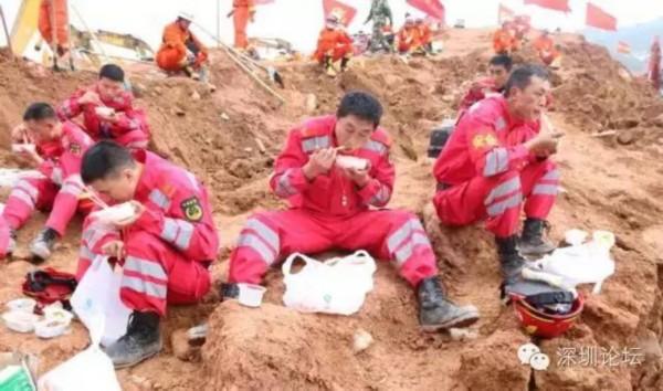 深圳這幾天最讓人淚濕眼眶的40個瞬間