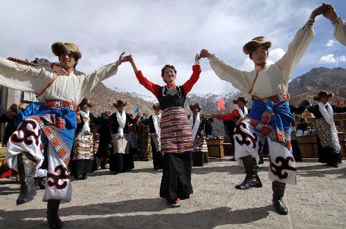 �ؚv���������N���w���ݳɞ��˽��^��β����Ҫ������(d��ng)��ˤ�����e�����T�R������ȵ����w��ʽ��N������