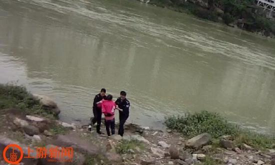 �񾯌�Ů�ӎ��ϰ����������D