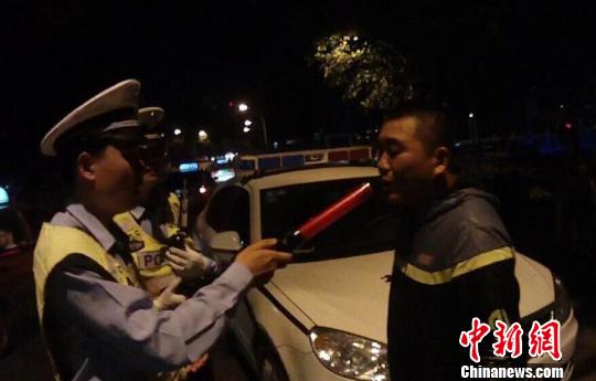 ���K���Ӿ�����ǧ���˴β�@���{���{553��