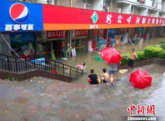 �D����ώ�����W(xu��)У�@��(n��i)��䁱������W(xu��)�����̼ұ����������_�A��������С�� �z