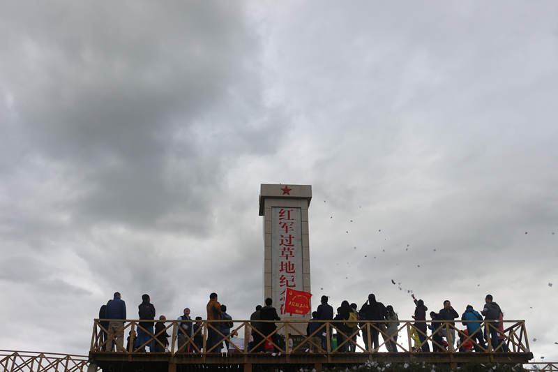 ӛ�߈F(tu��n)�ڼt܊�^�ݵؼo(j��)�ǰ���������(x��)����¡�_(d��)���o(j��)�������֮�⣩