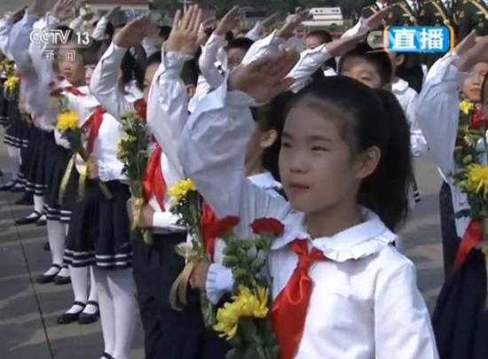 Ⱥ�����ǰ�����й�������ȫ��(gu��)�˴�ί��(hu��)����(gu��)��(w��)Ժ��ȫ��(gu��)���f(xi��)������܊ί���������h����ȫ��(gu��)����(li��n)�͟o(w��)�h����ʿ��������F(tu��n)�w�͸���Ⱥ�����ϑ�(zh��n)ʿ����ͬ־����ʿ�H�����Ї�(gu��)�������h�(du��)���x���I(xi��n)��9��(g��)���ͻ��@һ�����_(k��i)�����@�tɫ�����ό���������Ӣ���������ࡱ8��(g��)��ɫ��