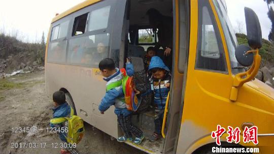 �Ĵ��_(d��)�ݲ�@����У܇��(y��n)�س��T����Σ�U�{񂰸